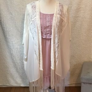 Flying Tomato fringed ivory wrap.